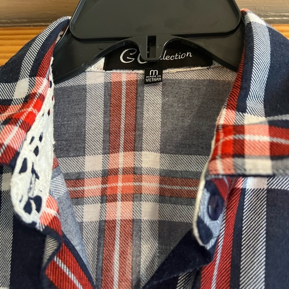 G Collection plaid button down shirt - Picture 2 of 8